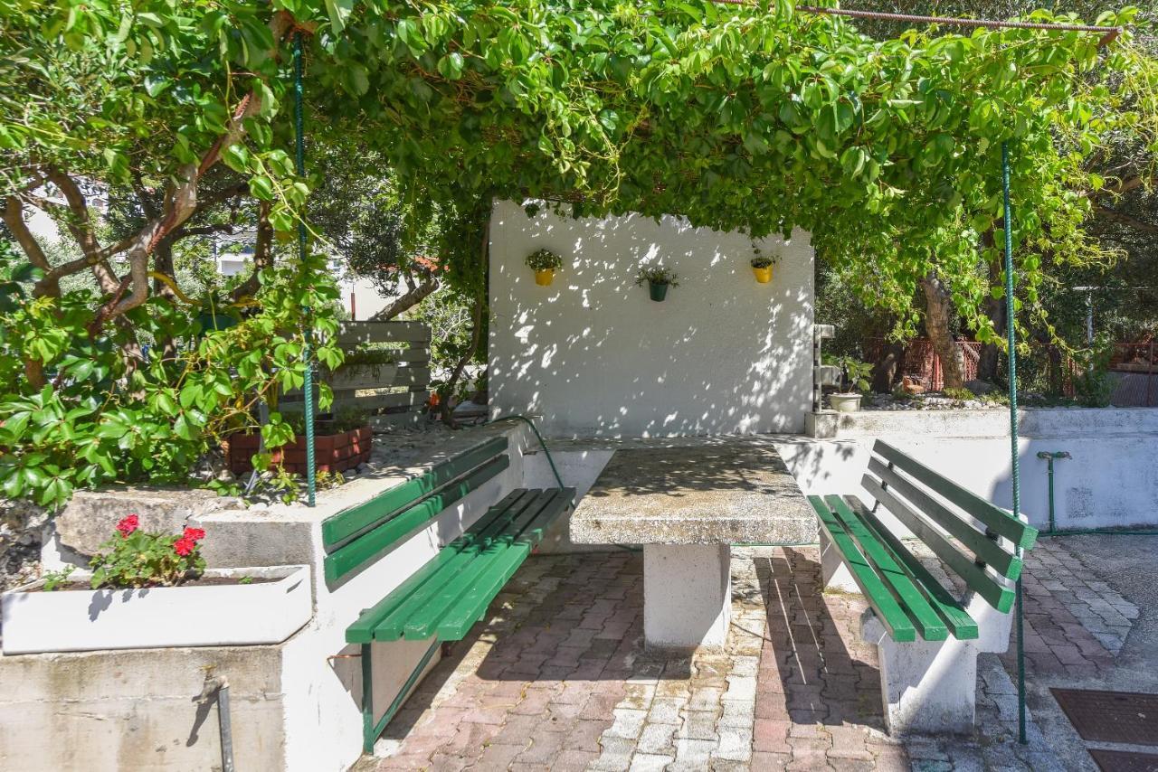Apartments Marsela Tucepi Exterior photo